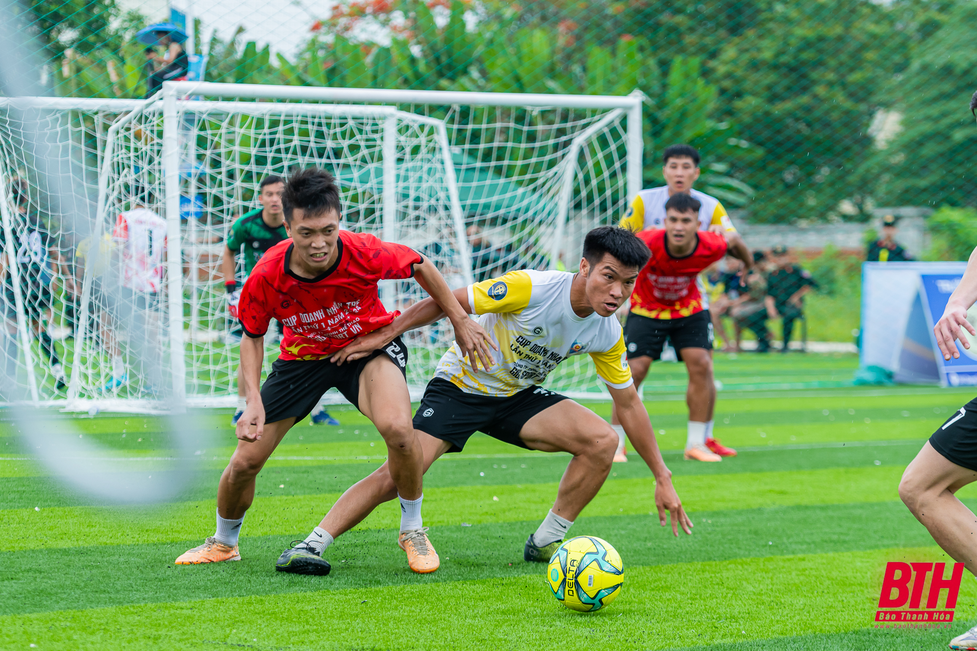 Lộ diện 3 đội bóng cầm chắc vé vào tứ kết giải Bóng đá 7 người tỉnh Thanh Hóa - Cúp Doanh Nhân trẻ lần thứ nhất năm 2024