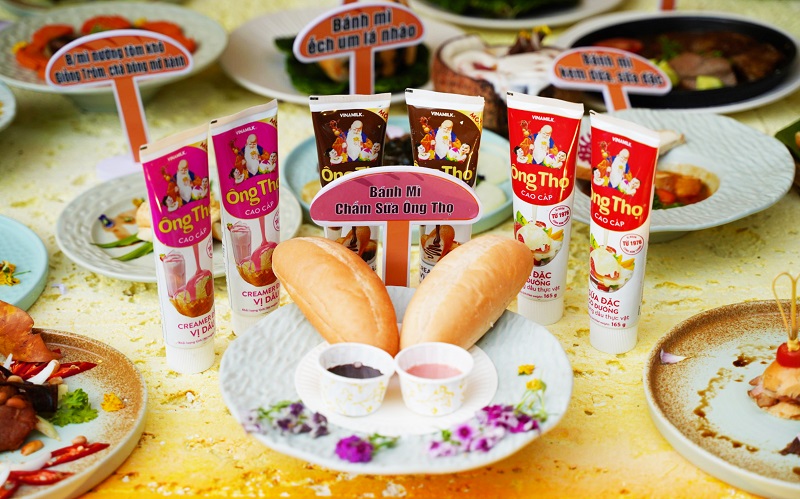 Bánh mì chấm sữa - Tự hào văn hóa ẩm thực Việt