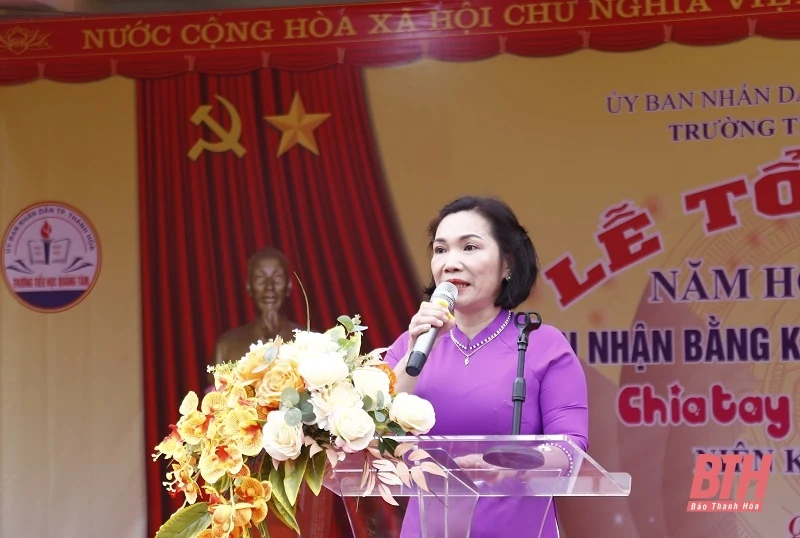 Trường Tiểu học Quảng Tâm tổng kết năm học và đón nhận Bằng khen của Bộ Giáo dục và Đào tạo