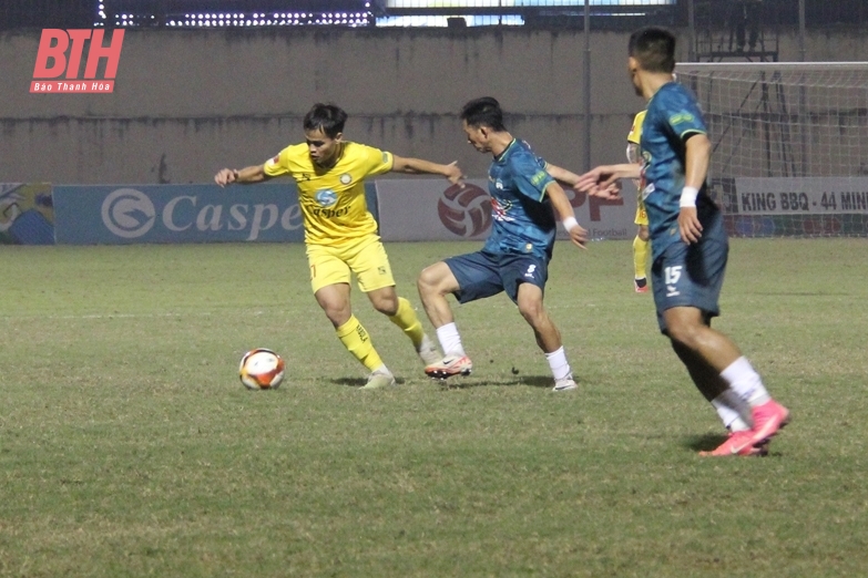 Vòng 22 V-League 1: HLV Popov bị “treo giò”, Đông Á Thanh Hóa sẽ gặp khó trên sân Pleiku