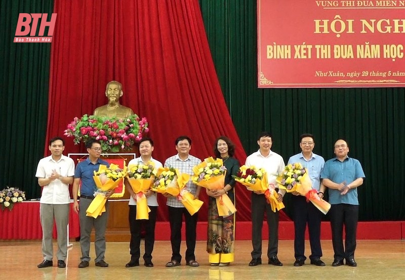 Bình xét thi đua ngành giáo dục miền núi năm học 2023-2024