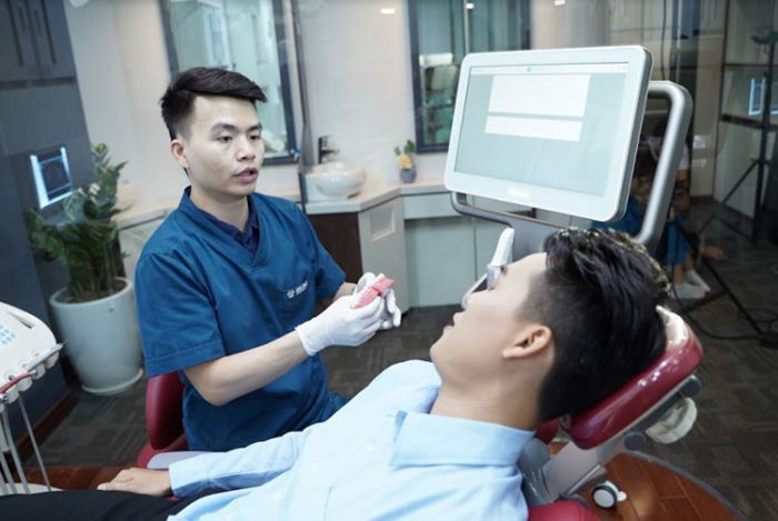 Quy trình niềng răng trong suốt Invisalign gồm mấy bước?