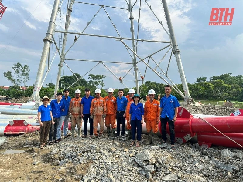 Đội thanh niên xung kích Thiệu Hóa về đích sớm việc hỗ trợ xây dựng đường dây 500kV mạch 3
