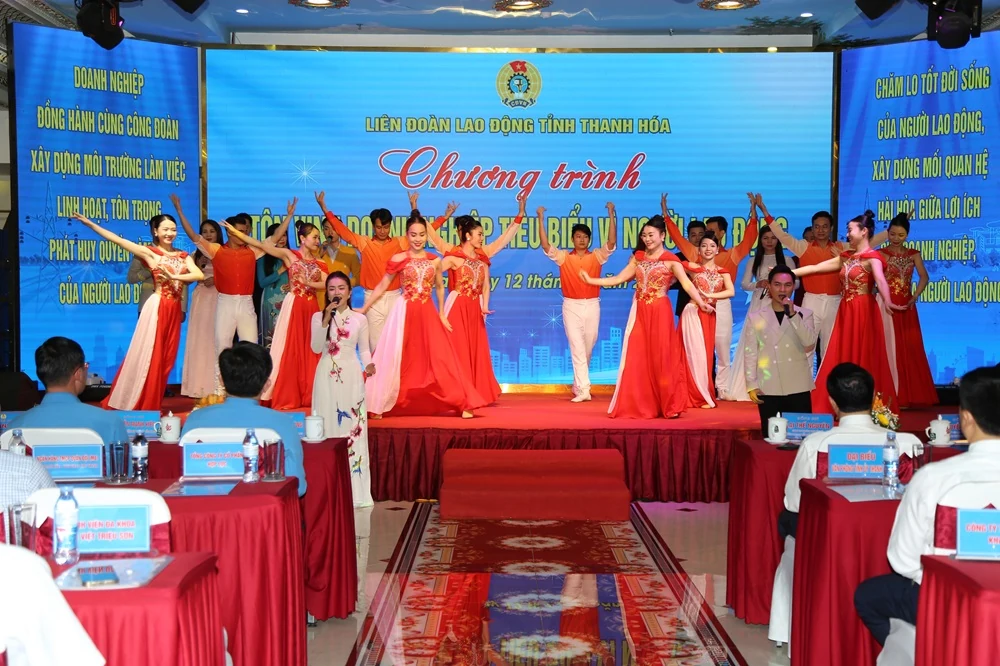 Tôn vinh 52 doanh nghiệp tiêu biểu vì người lao động năm 2024