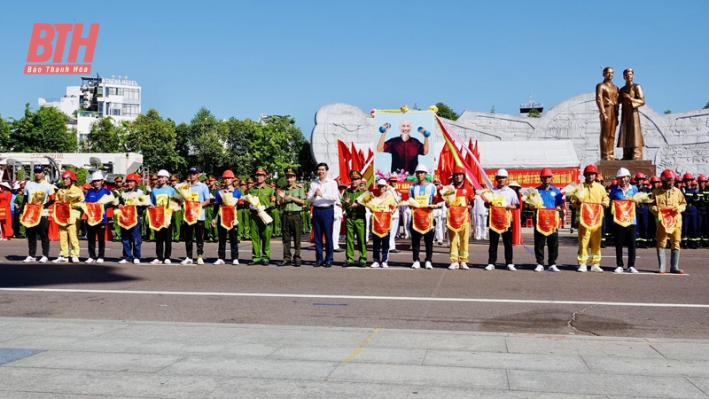 Thanh Hóa xếp thứ 3 phần thi thực hành tại Hội thi nghiệp vụ chữa cháy và CNCH “Tổ liên gia an toàn PCCC” toàn quốc khu vực III năm 2024