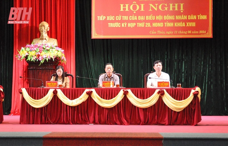 Cử tri Cẩm Thủy kiến nghị nhiều vấn đề liên quan đến đời sống dân sinh