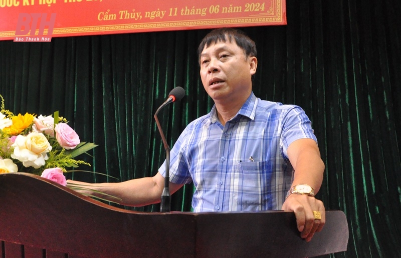 Cử tri Cẩm Thủy kiến nghị nhiều vấn đề liên quan đến đời sống dân sinh