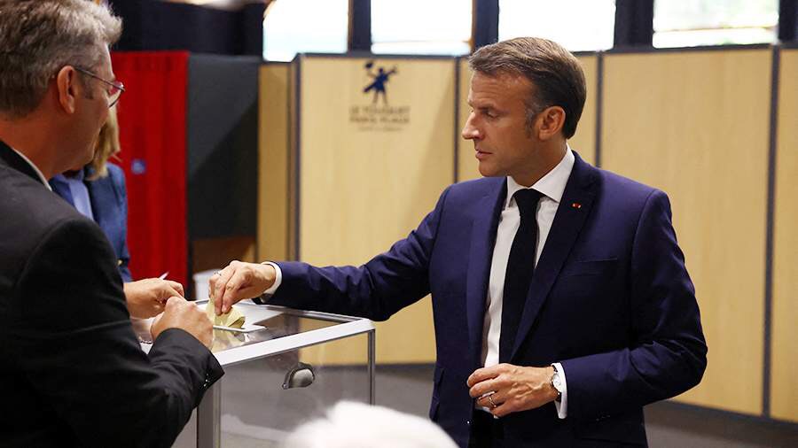 Đằng sau quyết định đầy rủi ro của Tổng thống Pháp Macron