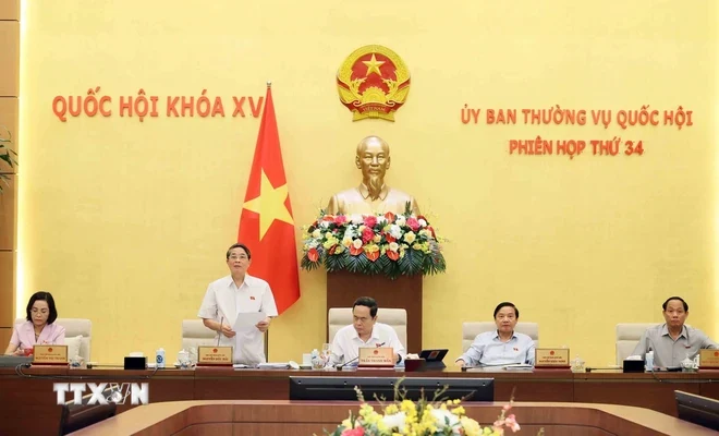 Ủy ban Thường vụ Quốc hội nhất trí giảm 2% thuế giá trị gia tăng đến hết năm nay