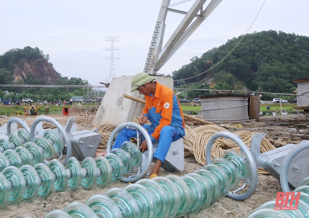 Bộ trưởng Bộ Công Thương Nguyễn Hồng Diên kiểm tra dự án đường dây 500kV Nhà máy Nhiệt điện Nam Định I - Thanh Hóa