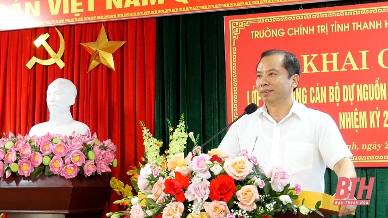 Bồi dưỡng cán bộ dự nguồn Ban Chấp hành Đảng bộ và các chức danh lãnh đạo, quản lý huyện Lang Chánh