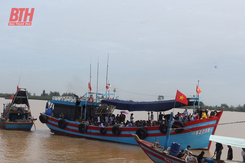 Đặc sắc lễ hội cầu ngư - bơi trải TP Sầm Sơn 2024