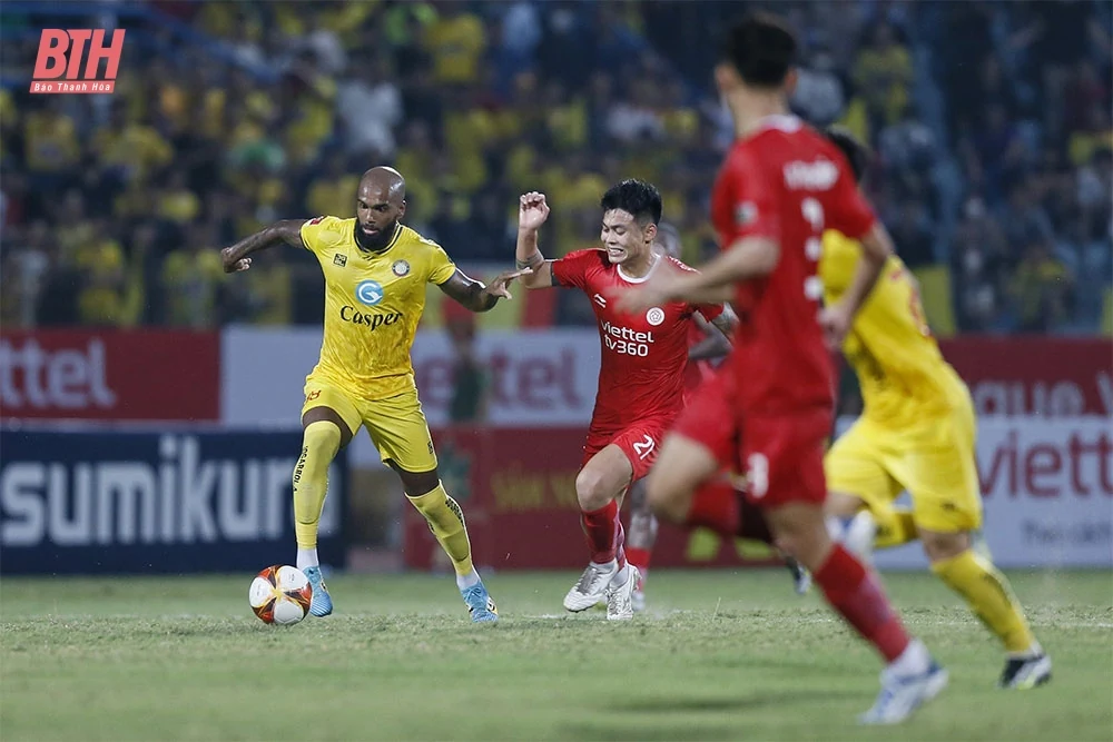 Vòng 25 V.League 1: Thép Xanh Nam Định sẽ đăng quang ngôi vô địch trước 1 vòng đấu?