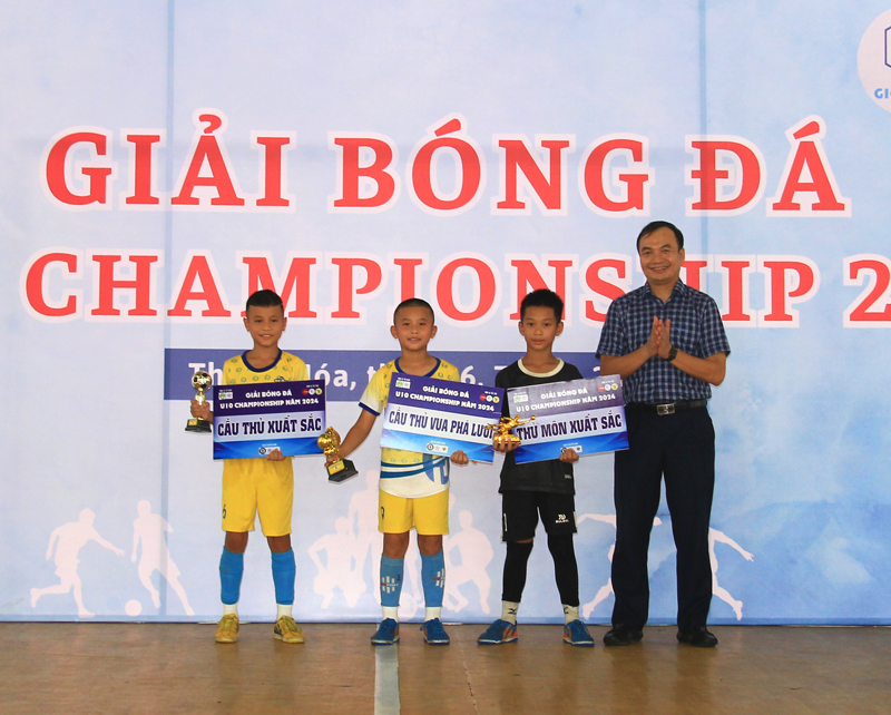 U10 Việt Hùng Thanh Hóa và U9 Gia Bảo Hải Dương vô địch Giải bóng đá U10 Championship 2024