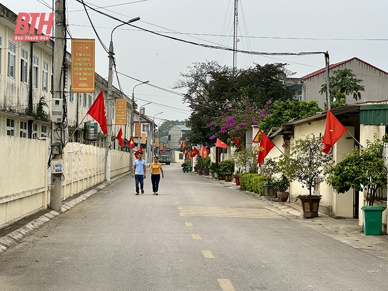 Phát huy truyền thống cách mạng, xây dựng Đảng bộ huyện Đông Sơn ngày càng vững mạnh