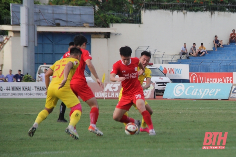 Chơi bạc nhược, Đông Á Thanh Hóa thảm bại trên sân nhà