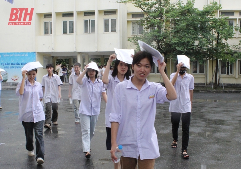 Đề thi môn Ngữ Văn Kỳ thi tốt nghiệp THPT năm 2024: Ngữ liệu an toàn nhưng vẫn đủ thú vị