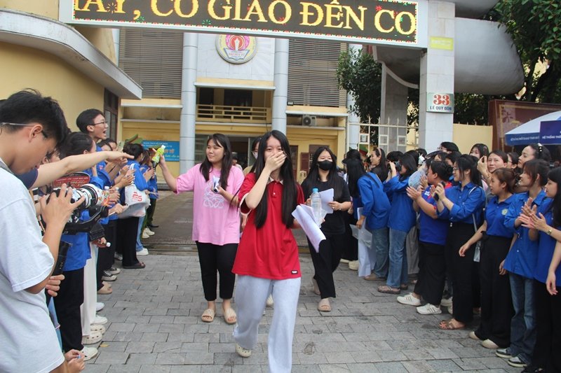 Đề thi môn Ngữ Văn Kỳ thi tốt nghiệp THPT năm 2024: Ngữ liệu an toàn nhưng vẫn đủ thú vị