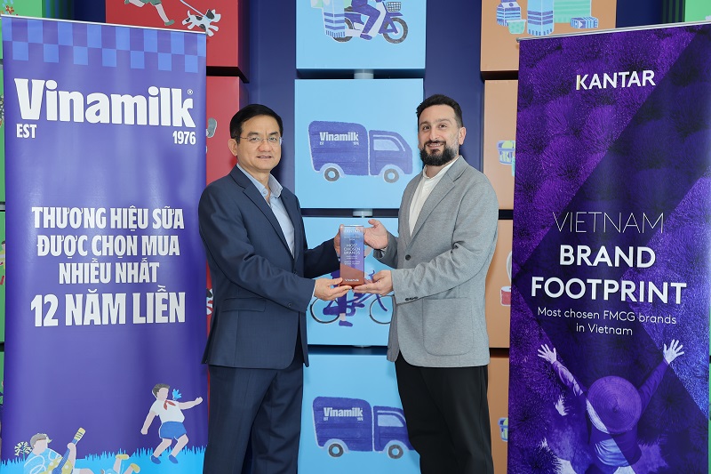 12 năm liền, Vinamilk giữ vị trí “quán quân” thương hiệu sữa được chọn mua nhiều nhất Việt Nam