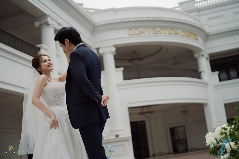 Các cặp đôi nô nức rủ nhau tham gia trải nghiệm xu hướng cưới mới tại Almaz Wedding Fair 2024