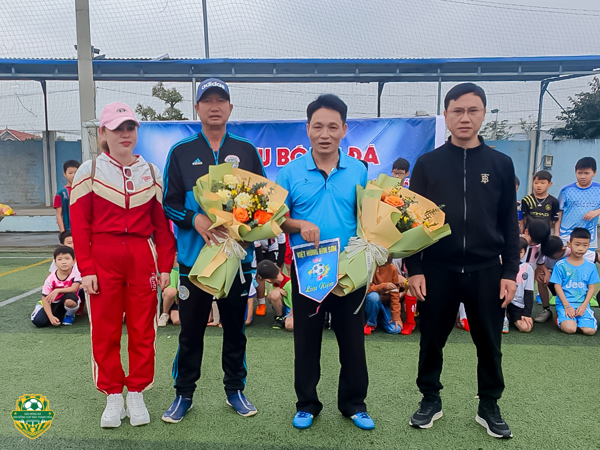 U8 và U10 Thanh Thái Thiệu Hoá: “Đá đẹp, cổ vũ đẹp”
