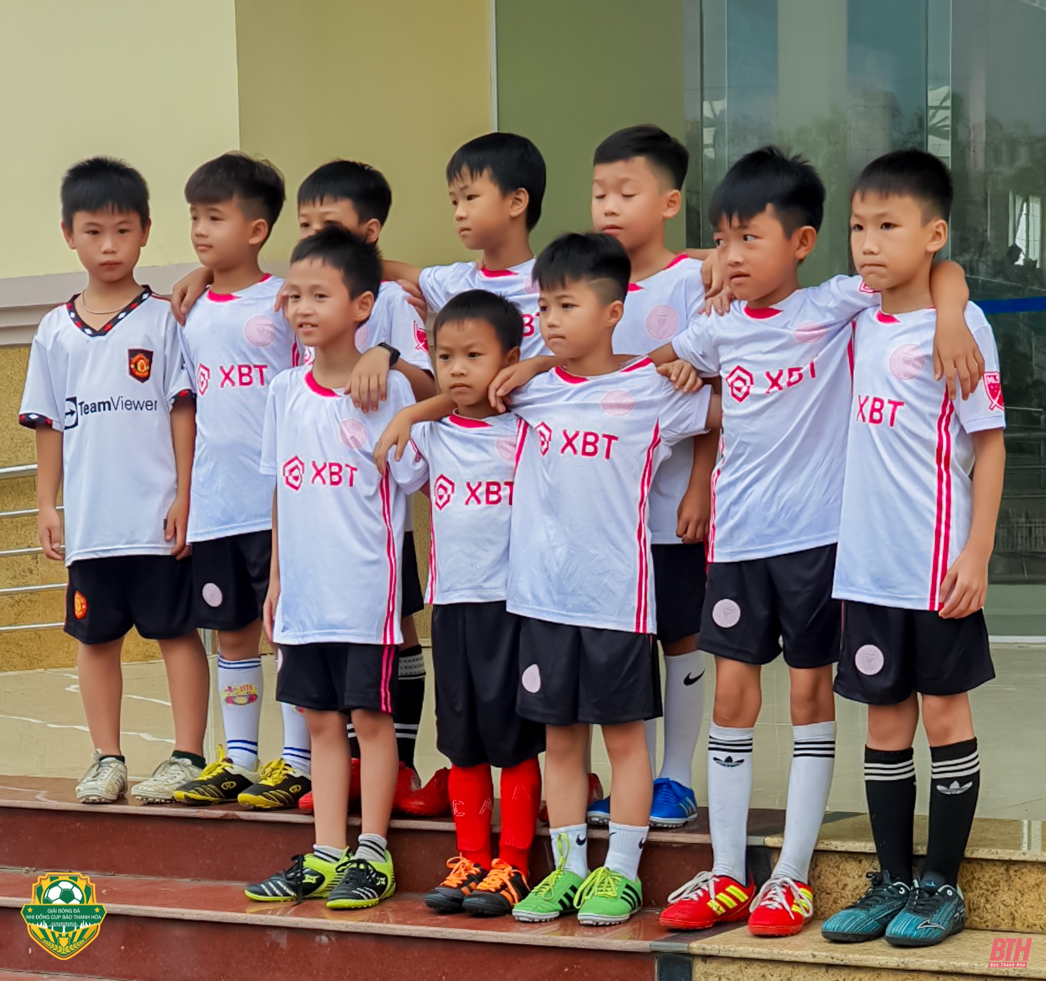 U8 và U10 Thanh Thái Thiệu Hoá: “Đá đẹp, cổ vũ đẹp”