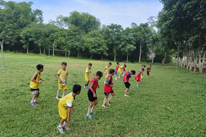 Bá Thước ráo riết tập luyện, quyết tâm vượt qua vòng bảng tại Giải bóng đá Nhi đồng Cúp Báo Thanh Hoá lần III - năm 2024