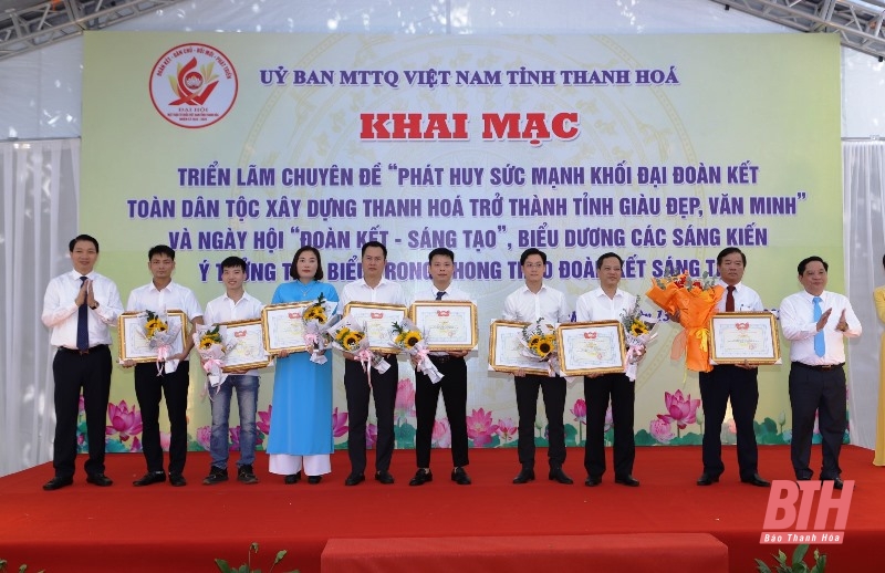 Khai mạc Triển lãm chuyên đề “Phát huy sức mạnh khối đại đoàn kết toàn dân tộc xây dựng Thanh Hóa trở thành tỉnh giàu đẹp, văn minh”