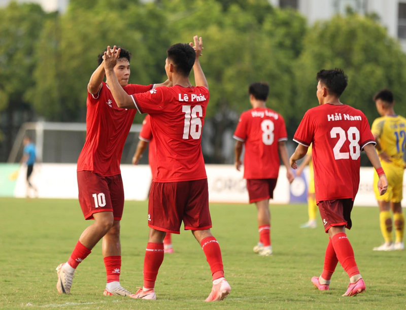 U21 Đông Á Thanh Hóa chia điểm với đội chủ nhà U21 PVF