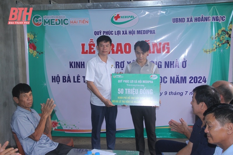 Tập đoàn Medipha trao tặng m88 link mới nhất phí hỗ trợ xây dựng nhà tình nghĩa tại xã Hoằng Ngọc