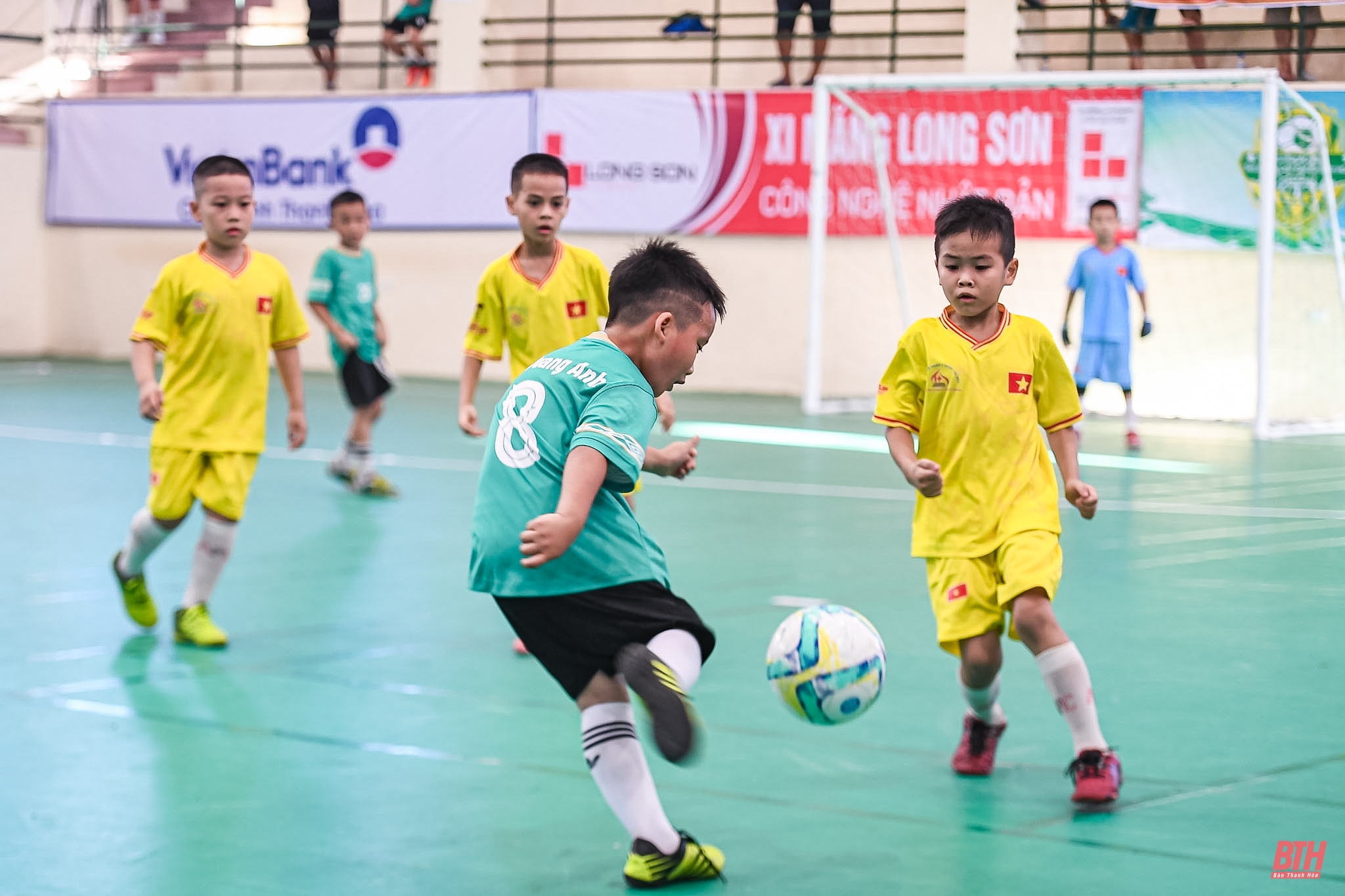 Nghẹt thở cuộc đua vào tứ kết U8: Chủ nhà Thiệu Hoá chia tay m88 link mới nhất đấu