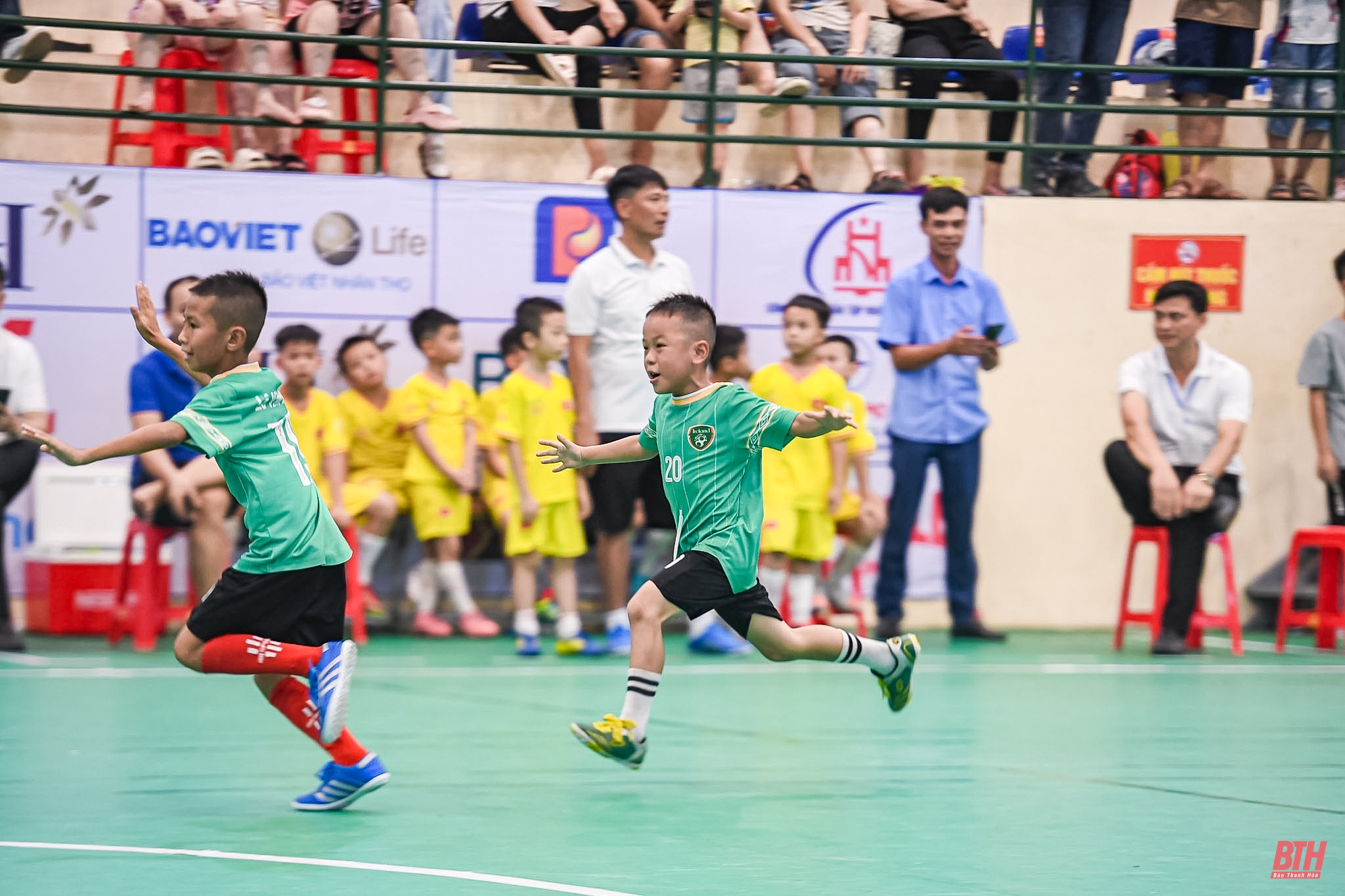 Nghẹt thở cuộc đua vào tứ kết U8: Chủ nhà Thiệu Hoá chia tay m88 link mới nhất đấu