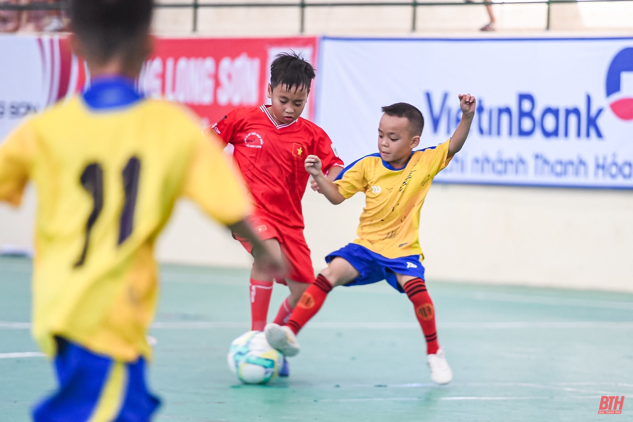 Thắng nhọc U8 Bá Thước, chủ nhà Thiệu Hóa nín thở chờ kết quả lượt trận cuối