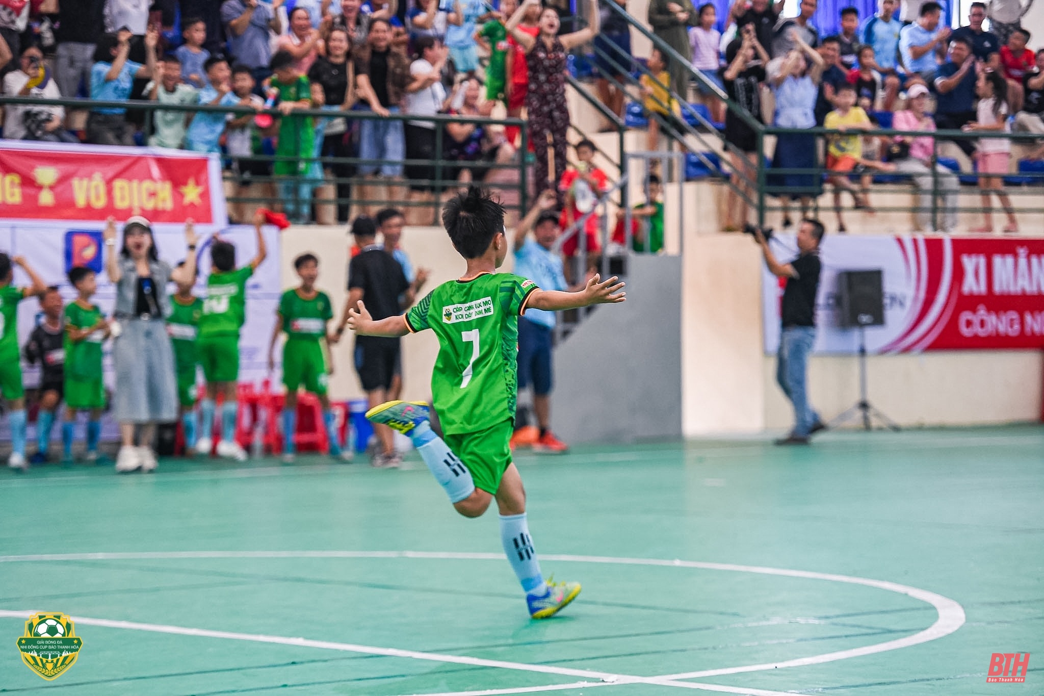 Đương kim vô địch lứa tuổi U10 tại Giải bóng đá Nhi đồng Cup Báo Thanh Hóa lần thứ III - năm 2024 gọi tên Hà Trung