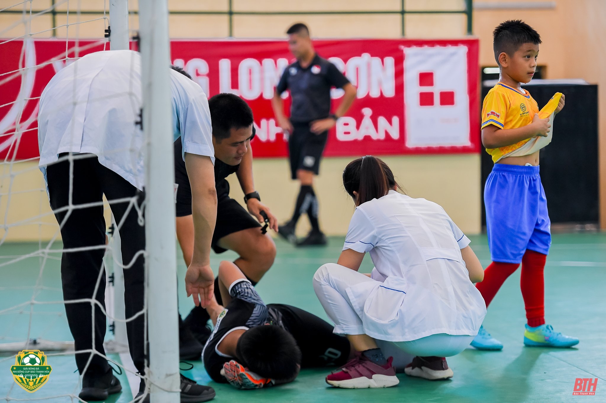 Lặng thầm đóng góp cho sự thành công của Giải bóng đá Nhi đồng Cup Báo Thanh Hóa