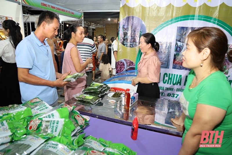 Hơn 100 gian hàng tham gia Chợ trưng bày, giới thiệu, quảng bá các sản phẩm OCOP và ẩm thực xứ Thanh năm 2024 