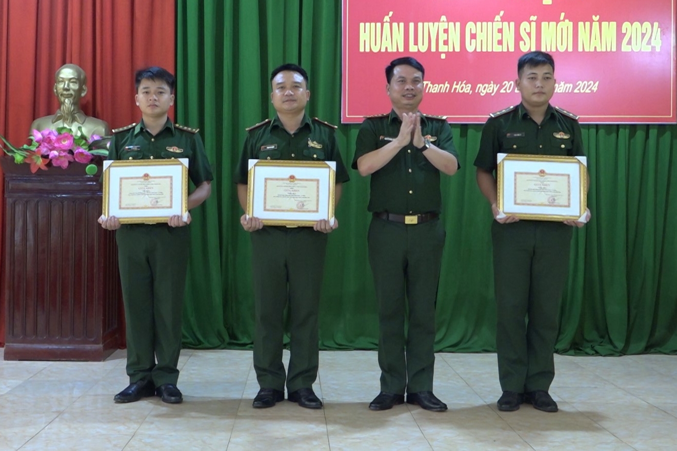 Bộ đội Biên phòng m88 link mới nhất: 140 chiến sỹ mới hoàn thành nhiệm vụ huấn luyện năm 2024
