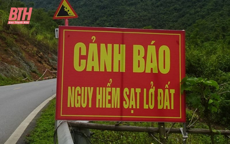 Cảnh báo nguy cơ sạt lở m88 the thao dốc Sáp Ong