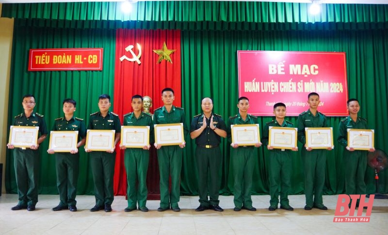 Bộ đội Biên phòng m88 link mới nhất: 140 chiến sỹ mới hoàn thành nhiệm vụ huấn luyện năm 2024