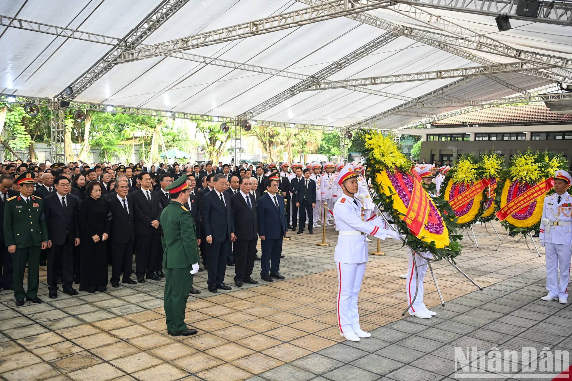 [Ảnh] Lãnh đạo Đảng, Nhà nước và Mặt trận Tổ quốc viếng Tổng Bí thư Nguyễn Phú Trọng