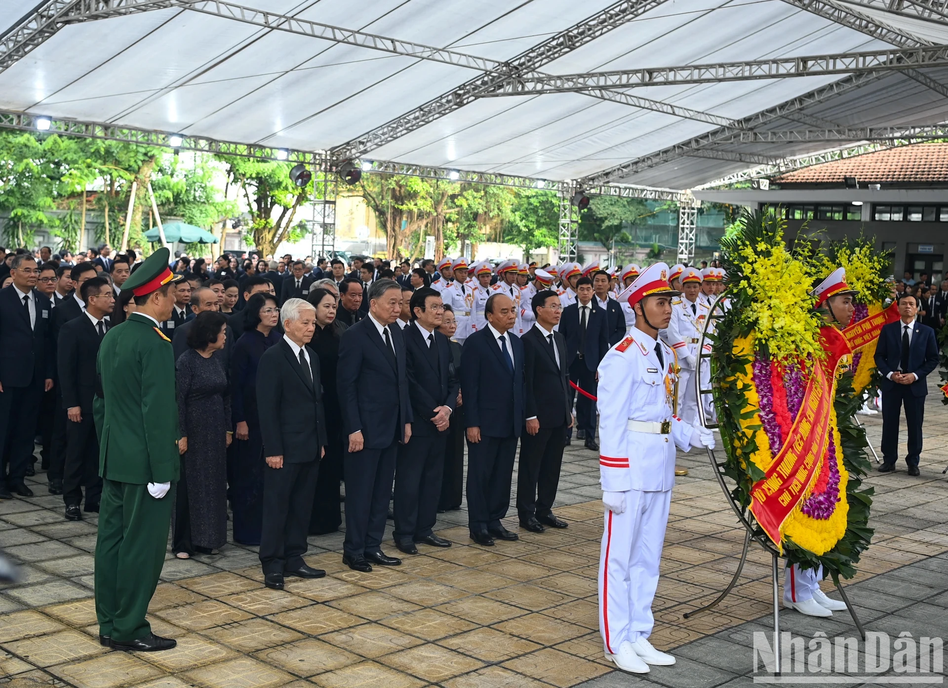 [Ảnh] Lãnh đạo Đảng, Nhà nước và Mặt trận Tổ quốc viếng Tổng Bí thư Nguyễn Phú Trọng