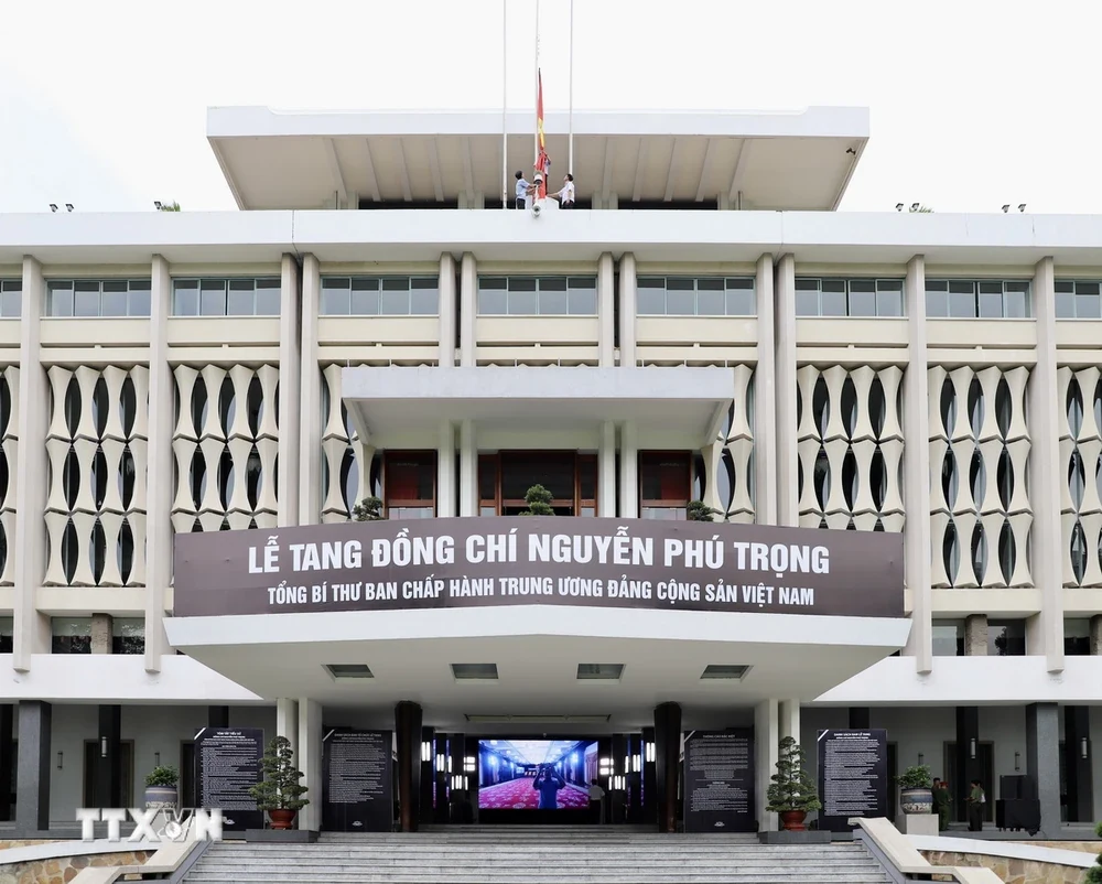 Công dân cần mang Căn cước công dân hoặc cài VNeID khi viếng Tổng Bí thư