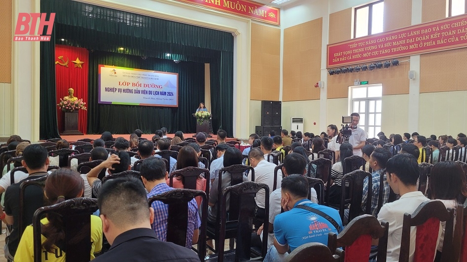 Khai giảng lớp bồi dưỡng nghiệp vụ hướng dẫn viên du lịch năm 2024