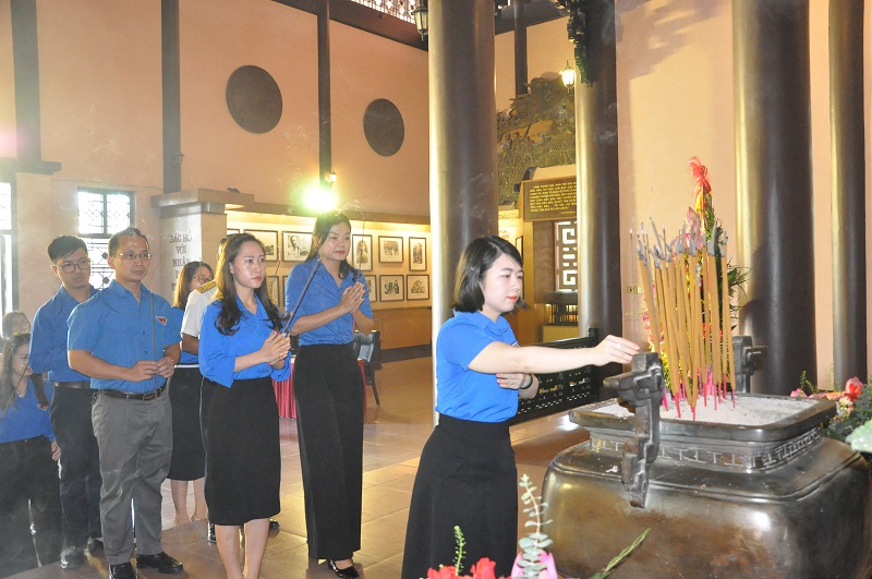 Đoàn Khối Cơ quan và Doanh nghiệp tỉnh tổ chức các hoạt động tri ân nhân kỷ niệm ngày Thương binh - Liệt sĩ