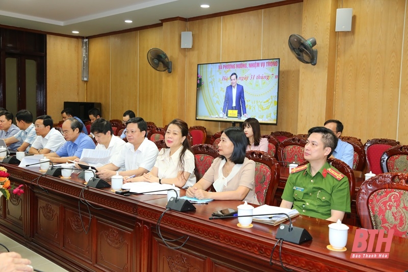 Đẩy mạnh cải cách thủ tục hành chính phục vụ người dân và doanh nghiệp
