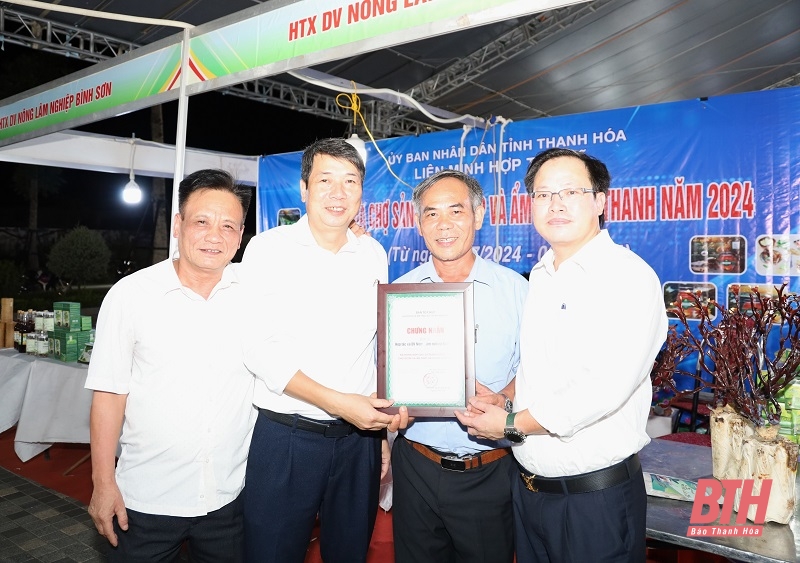 Bế mạc Chợ trưng bày, giới thiệu, quảng bá các link vào m88 mới nhất và ẩm thực xứ Thanh năm 2024
