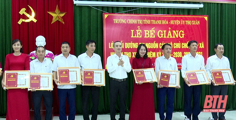 Thọ Xuân quan tâm tạo nguồn, bồi dưỡng cán bộ chủ chốt cấp xã