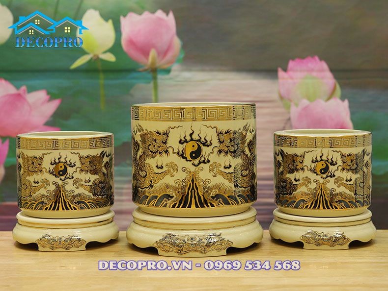 Decopro mách bạn kinh nghiệm mua bát hương bàn thờ gia tiên đúng
