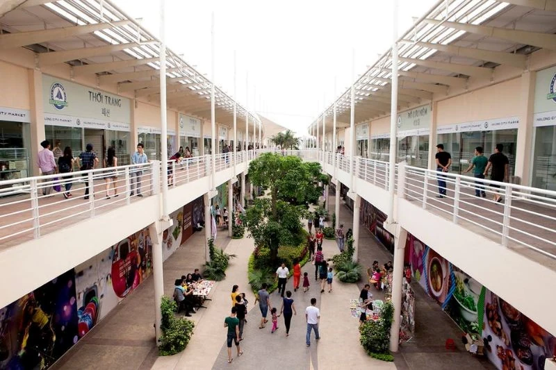 Hình ảnh của Halong Marine Plaza - Điểm đến giải trí, du lịch và mua sắm 
