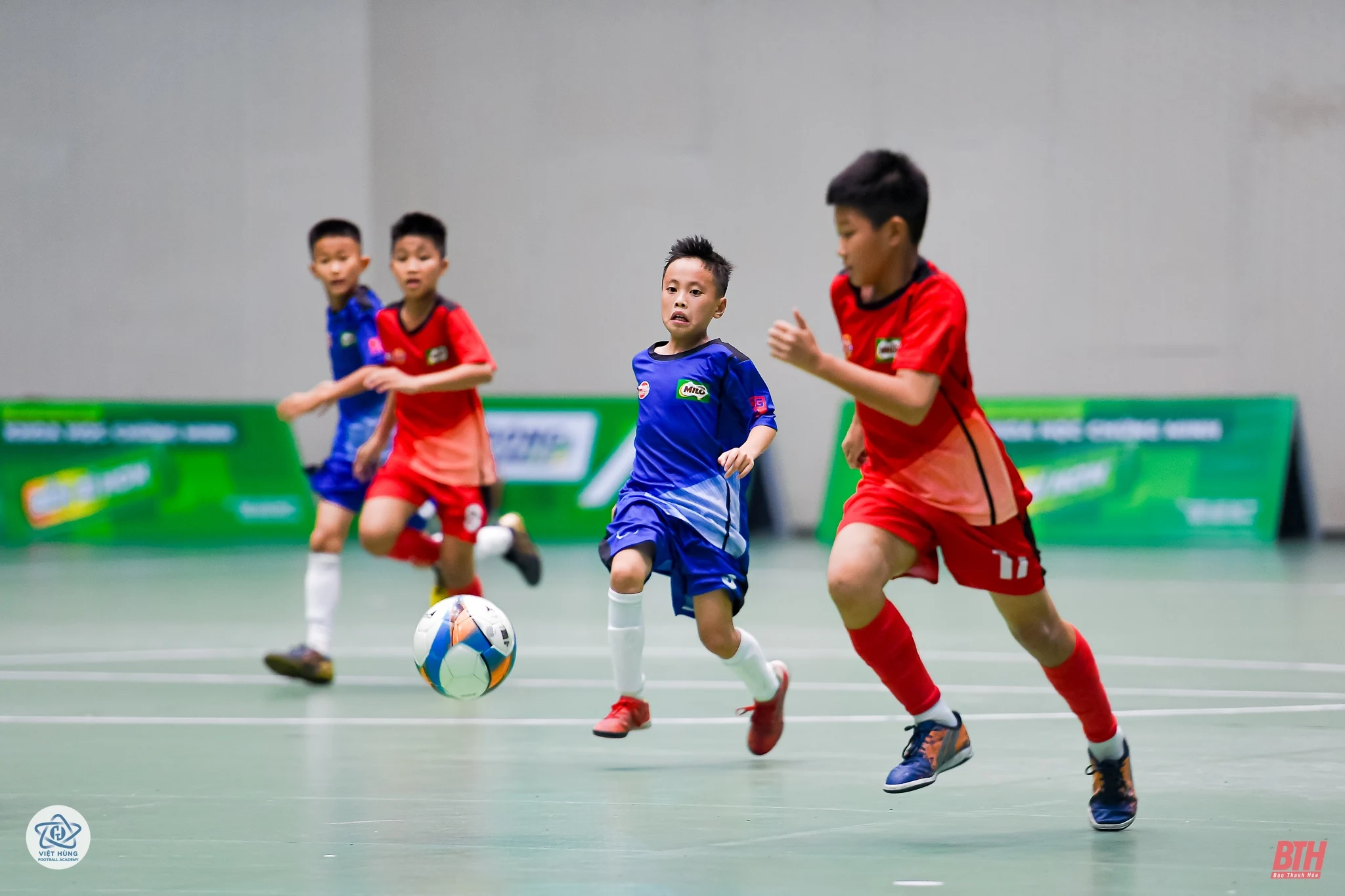 Căng thẳng cuộc đua đăng ký m88o tứ kết giải Bóng đá Nhi đồng (U11) toàn quốc năm 2024